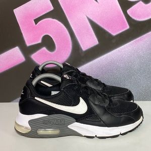 Nike Air Max Excee Black White Women’s 9